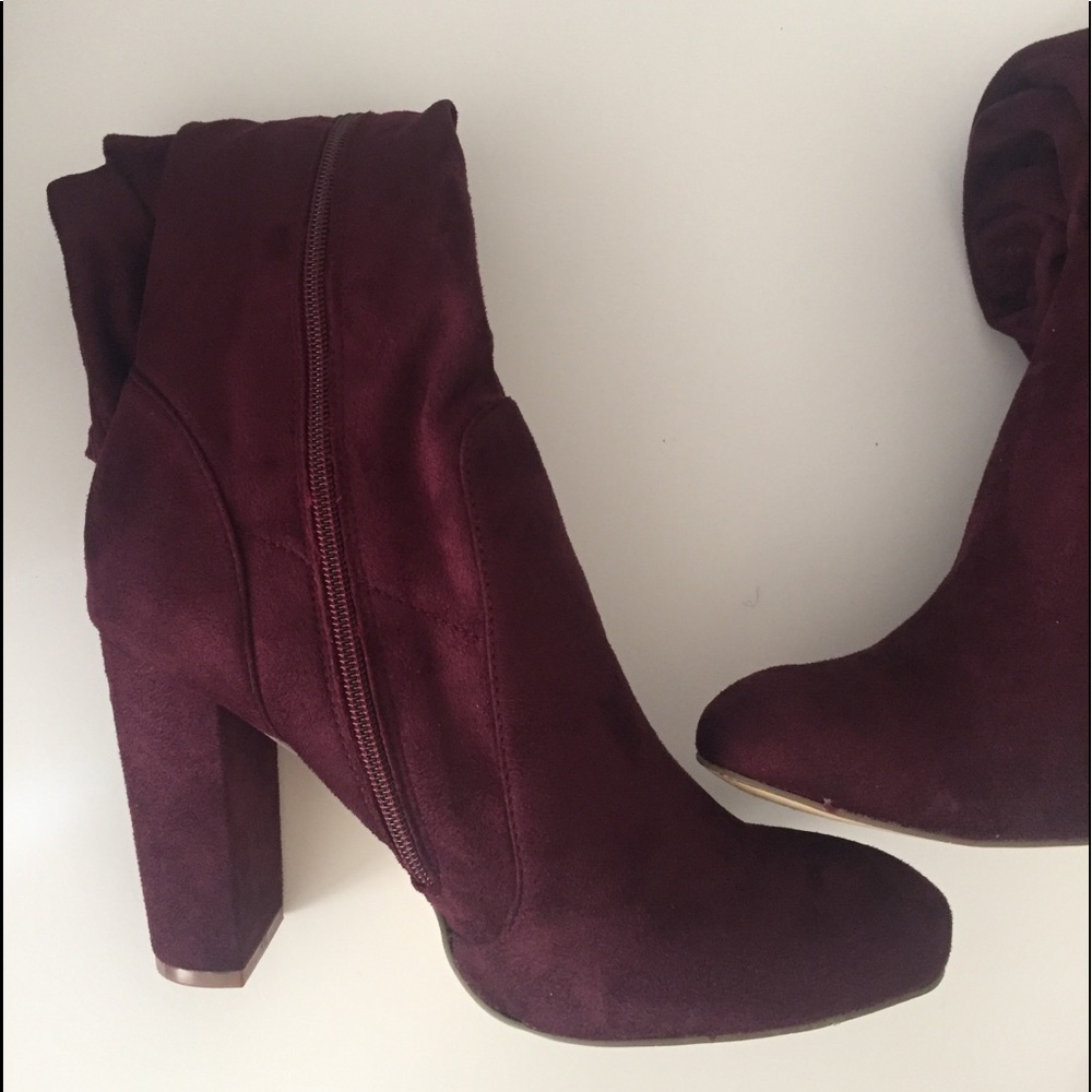 Beautiful knee length boots 😍